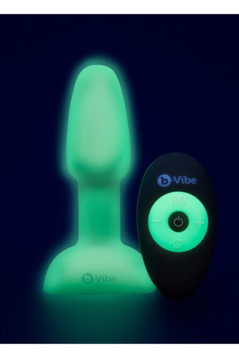 B-VIBE ASSTRONAUT GLOW-IN-THE-DARK BUTT PLAY SET B-VIBE ASSTRONAUT GLOW-IN-THE-DARK BUTT PLAY SET